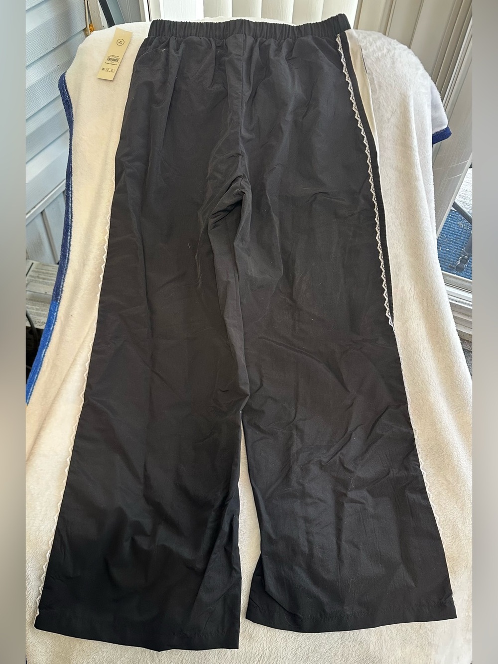 No Boundaries Lace Side Stripe Track Woman’s Pants - Picture 4 of 11